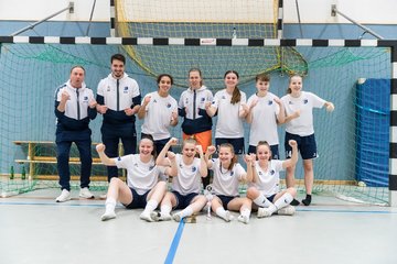Bild 83 - F Loewinnen Hallen Cup